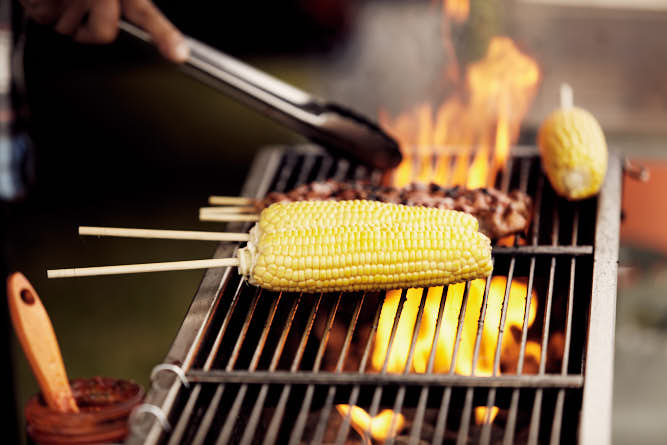 Photography Portfolio by P-O-L-O: Caulfield-Farmers-Market-Corn-and-Skewers-