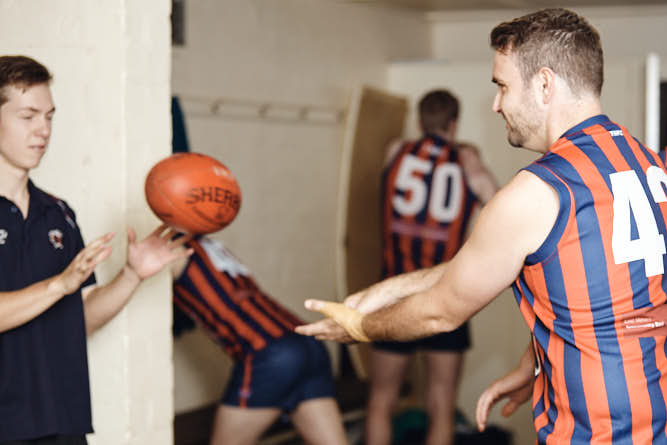 Photography Portfolio by P-O-L-O: East-Malvern-FC-Anzac-Day-Pre-Match-